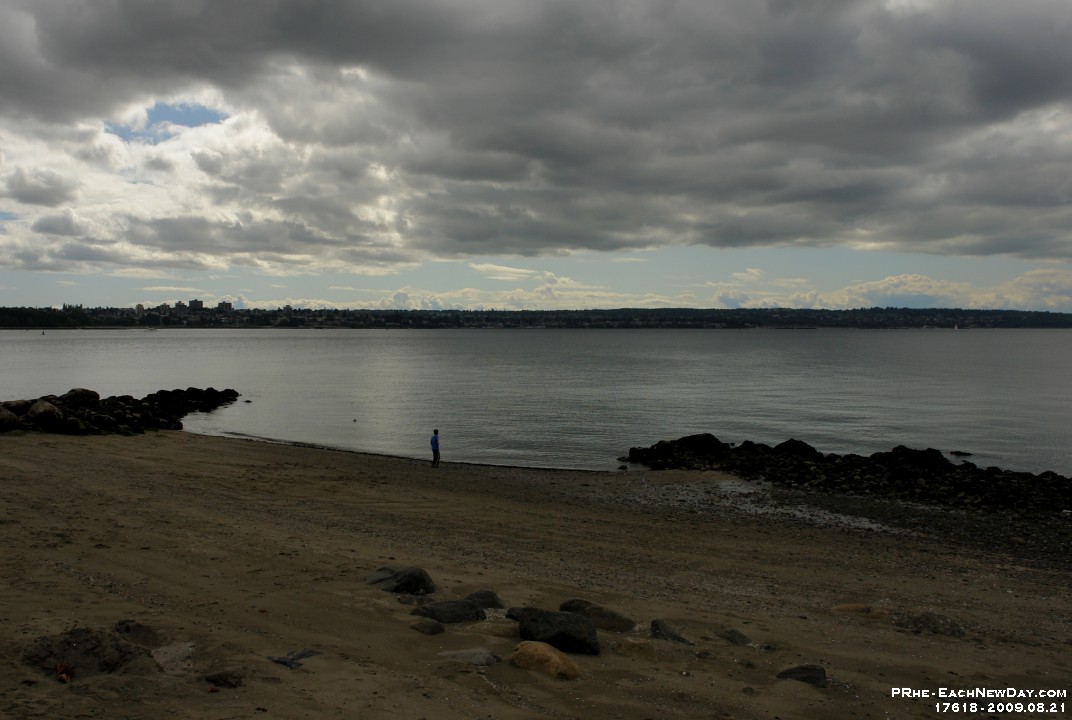 17618RoCrLe - Walking around Stanley Park and English Beach, Vancouver